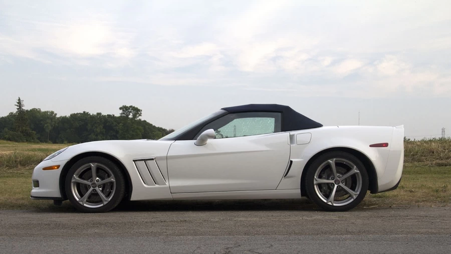 Corvette Generations/C6/C6 Grand Spt white.webp